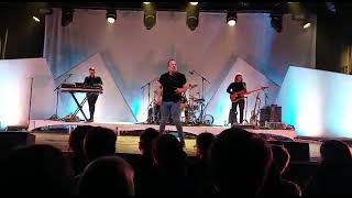 Future Islands live 2022 Manchester UK, waking