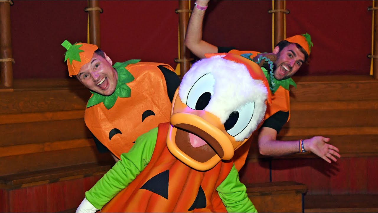 NEW! Walt Disney World Vlog | Day 3 | Mickey's Not So Scary Halloween | October 2022 | Adam Hattan