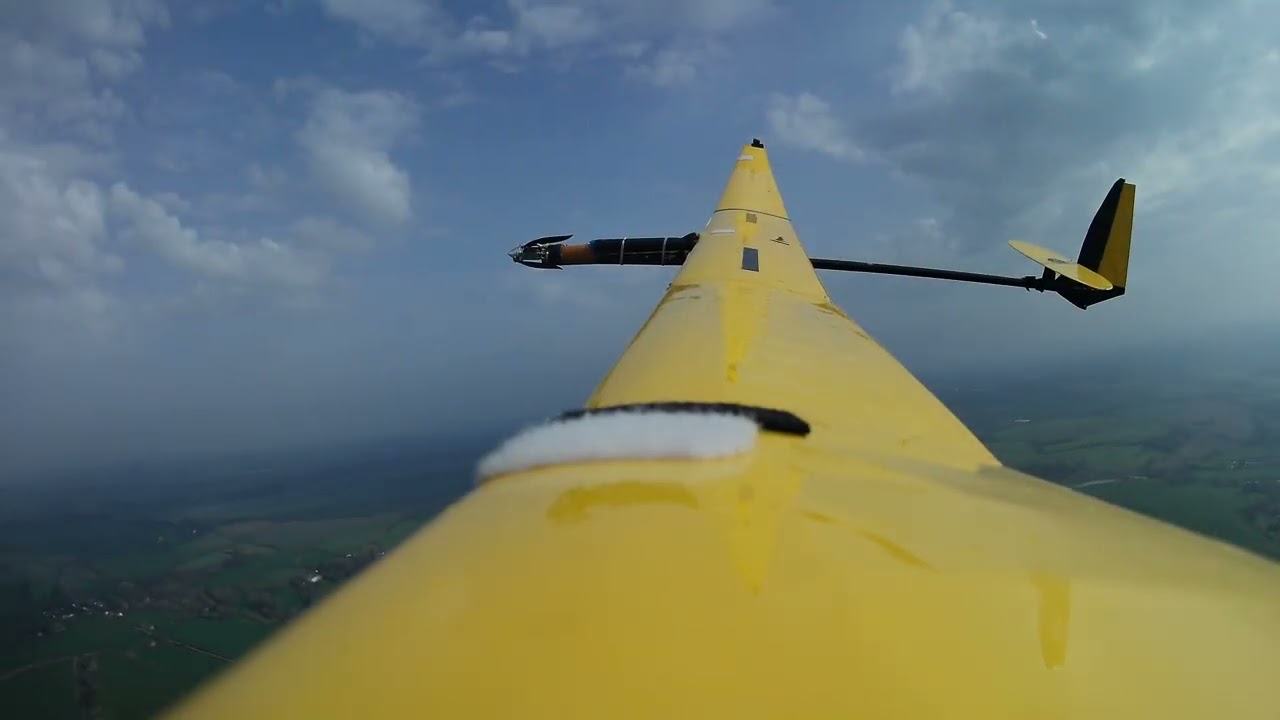 Forton: Big Yellow Rc Glider. Camera on Wing 3/7