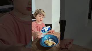 Benjamin Colocou Todo Leite No Bolo