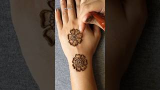 Beautiful front hand mehndi design #shorts #mehndi #mehndidesign #easy #trending #henna #viral