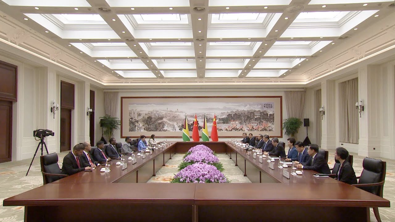 xi-meets-guyanese-president-in-chengdu-youtube