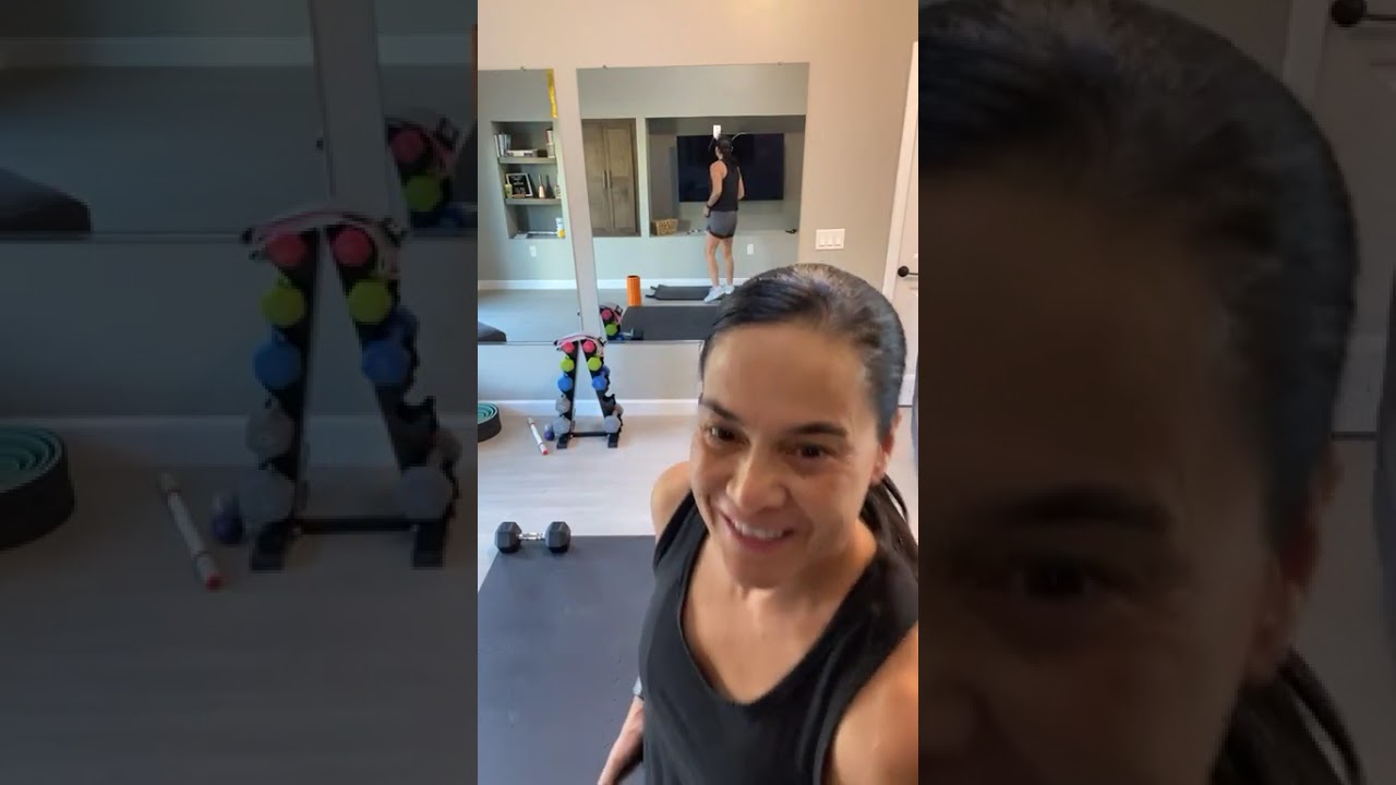 Daily Dose of Fitness LIVE, Strength and Stretch Thursday!