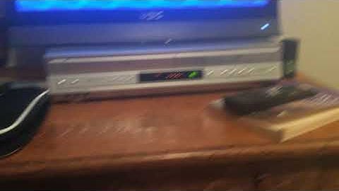 What happens if you put a Wii U disc into a DVD player