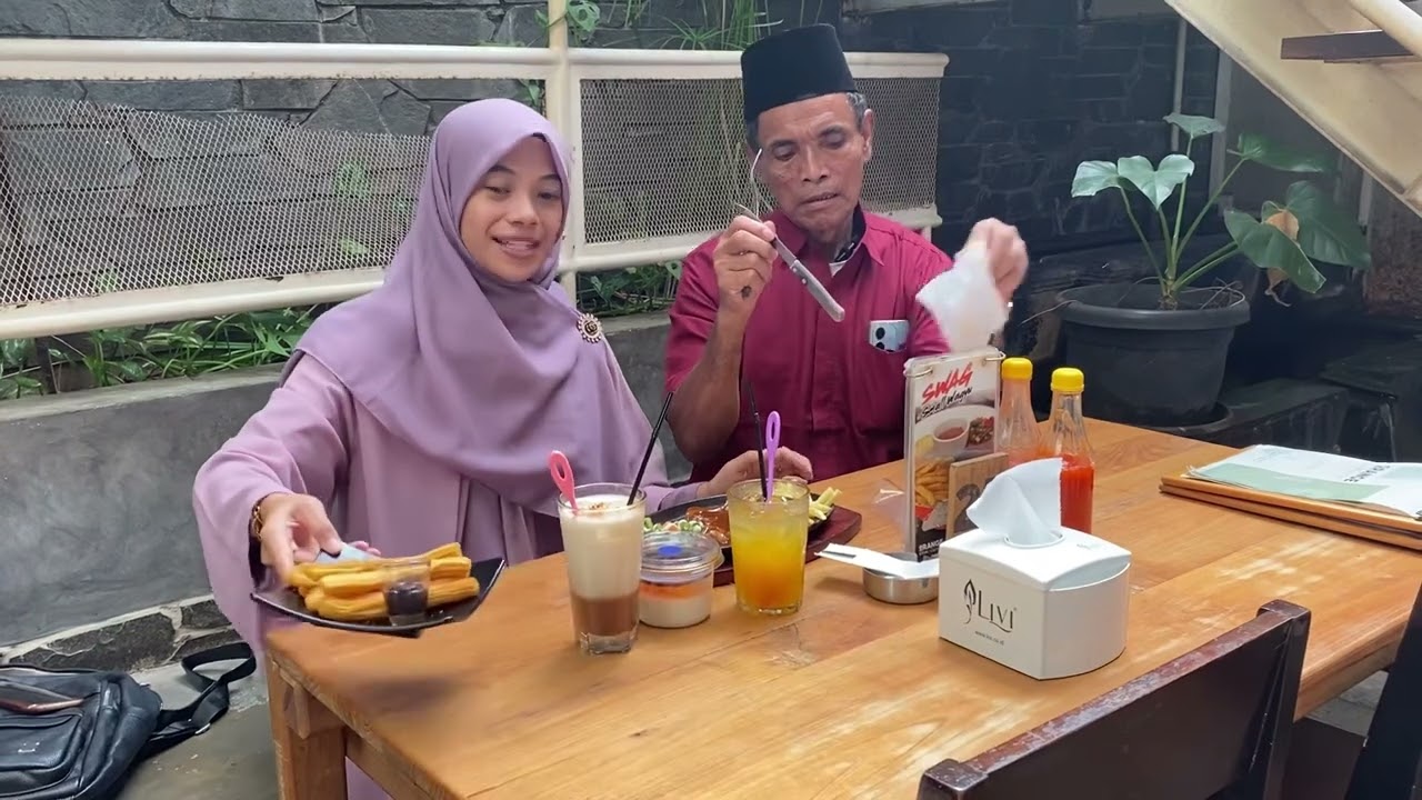 NGAJAK SUAMI NGEDATE DULU DI ORANGE STEAK TASIKMALAYA