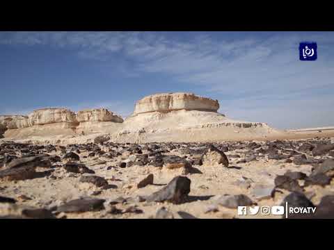 وادي الضاحك صخور منحوتة في الصحراء 8 7 2019