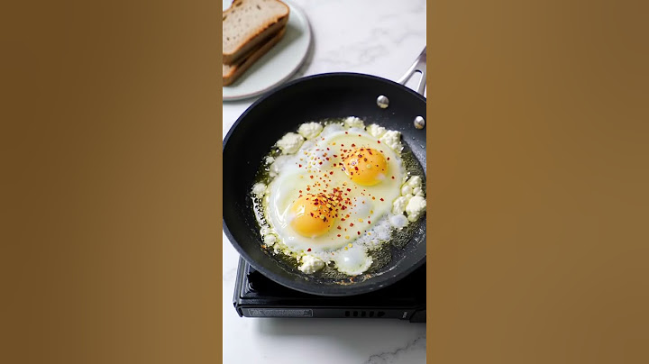勞 VIRAL Feta Eggs in 60 SECONDS! Your new obsession!