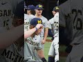 Pregame handshakes 🤝 𝙚𝙨𝙨𝙚𝙣𝙩𝙞𝙖𝙡