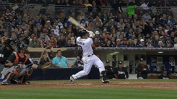 MIA@SD: Padres break out for a six-run 6th inning