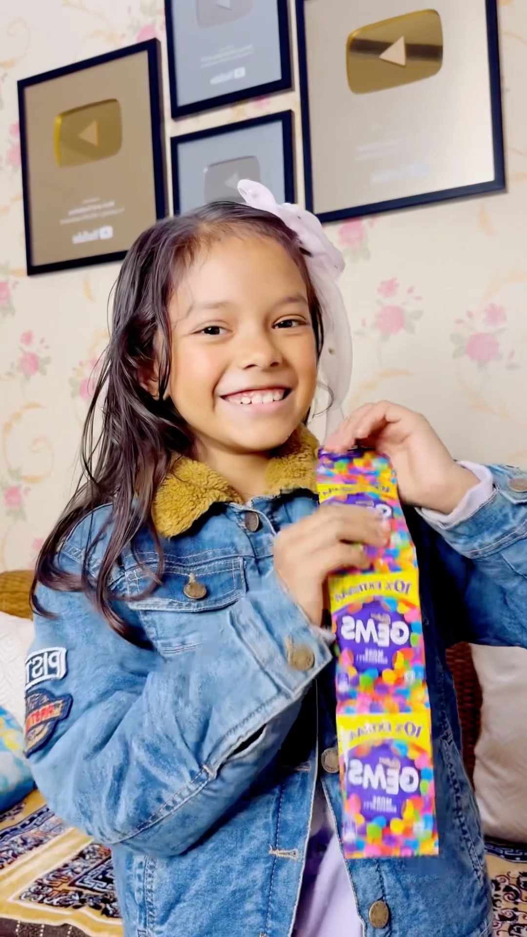 Didi Ne Reedishna Ko Games Candy Nehi Di