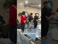 Lucu, Ibu-Ibu Cina Ajak Penumpang Pesawat Delay, Senam Qigong #shorts