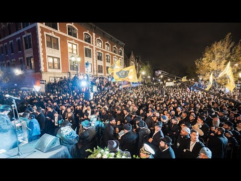 Save your people - Eli Marcus & Yossi Cohen 🎶 The historical event in 770 • General Torah Scroll ...