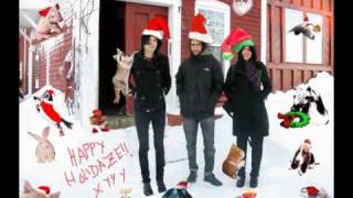 Video thumbnail of "The Yeah Yeah Yeahs - All I Want for Christmas"