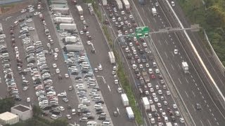 高速道、各地で渋滞 Ｕターンラッシュがピーク