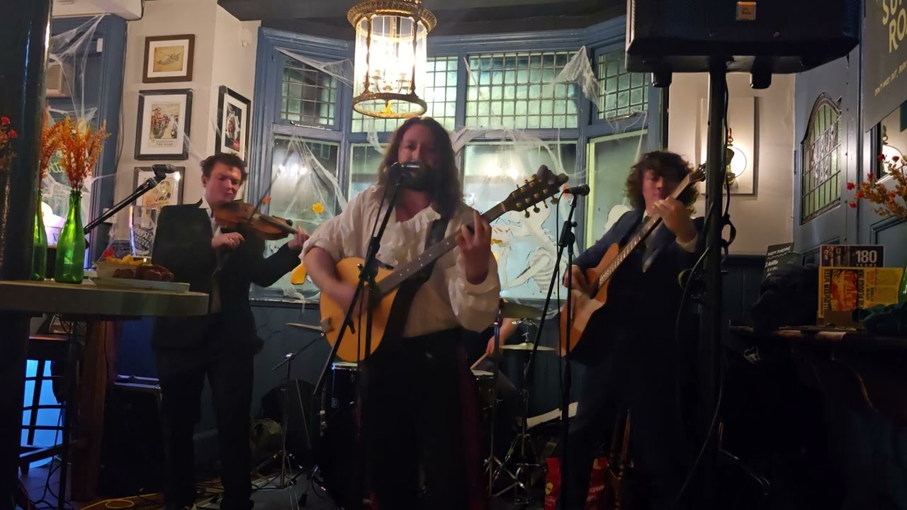 Play those notes Captain's Beard 