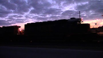 CSXT V965-09 AC44CW/SD40-2 Beats the Turn out Up with an Horn Salute Notch 8