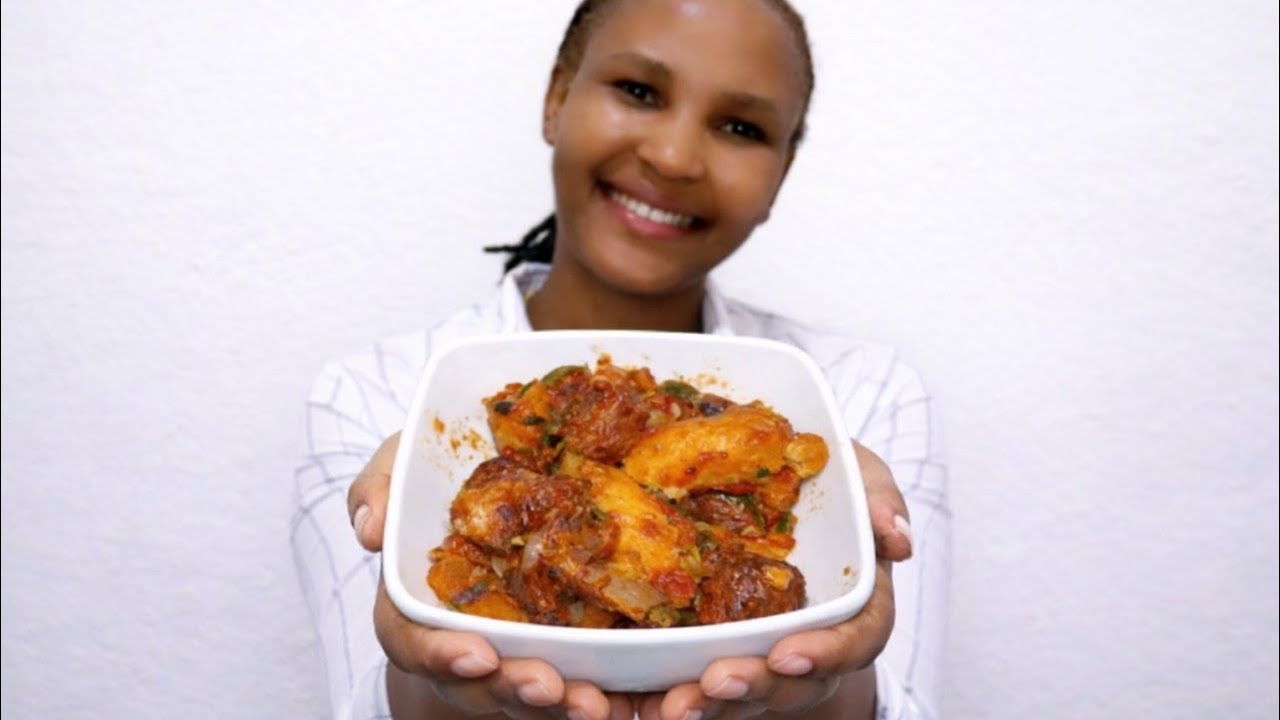 Cooking//Menya guteka igitoki n'inyama mu buryo bworoshye// Banana and meat recipe