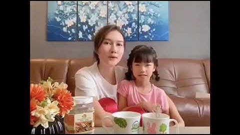 Dv hương Giang và bé sử dụng ngũ cốc minmin