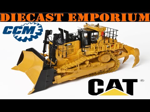 1/24 Scale Classic Construction Models CCM Caterpillar CAT D10T2 Bulldozer with U-Blade & Ripper