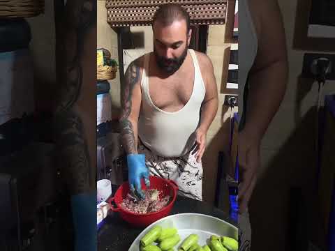 اخواتي يلا نوصل ١٠ الف متابع بحبكم كتير اشتركوا بالقناة