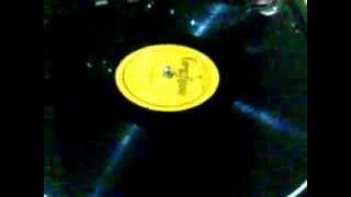 Zeki Müren - Bahçelere Geldi Bahar (Taş Plak)