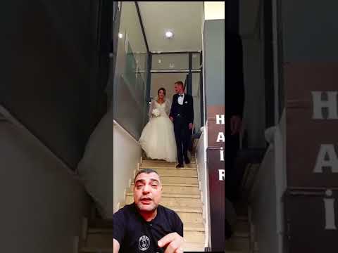 اتسندت علي حيطه مايله