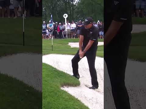 PHIL MICKELSON WHAT A SHOT 😱 #funny #shorts #reels #liv #livgolf #golf #golfer #asmr