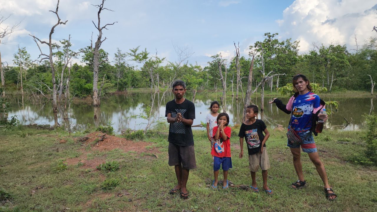 ครอบครัวลูก 8.พาไปดูที่นา #แต่ว่าขนหัวลุก😱😱 เมื่อไปเห็นสระใหญ่ของพ่อลูก 8