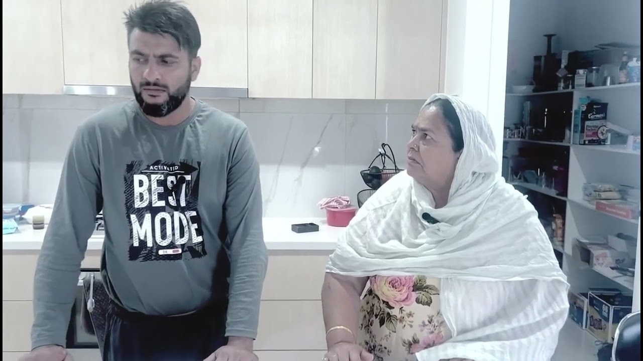 ChugalKhor LOG l Mr Sammy Naz l Tayi Surinder Kaur l Short Movie