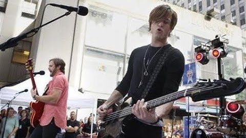 Kings of Leon - Sex on Fire (Live The Today Show 2009)