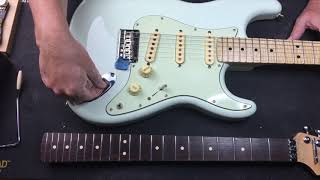 I put an Obsidian Wire Strat Blender in My Sonic Blue Custom Strat