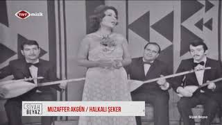 Muzaffer Akgün.Halkalı şeker