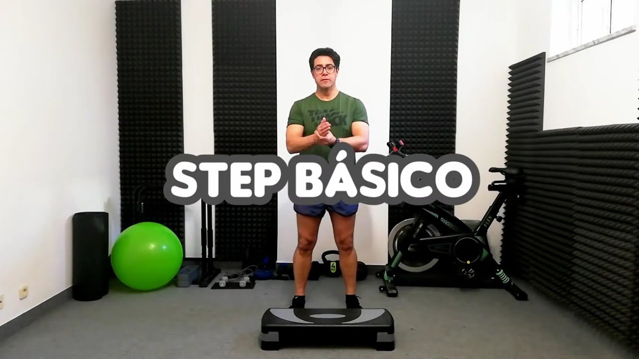 Academia BamBam - Benefícios das aulas de Step e Gap. Esta é uma aula  composta por dois segmentos, numa primeira parte da aula procura-se,  através de coreografias construídas recorrendo ao step, melhorar