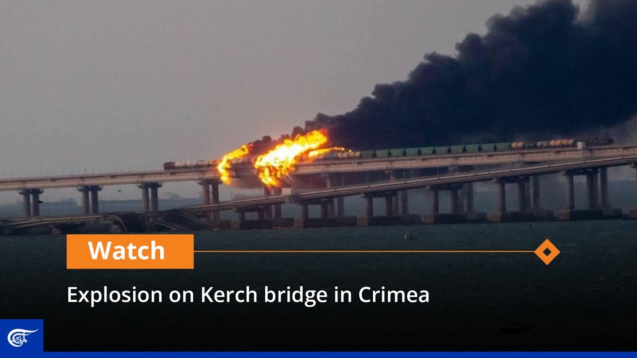 Explosion on Kerch bridge in Crimea - YouTube