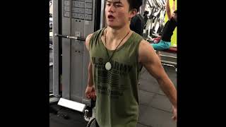 逢甲大學 英文自我介紹 國貿ㄧ甲 D0778594 陳玠甫