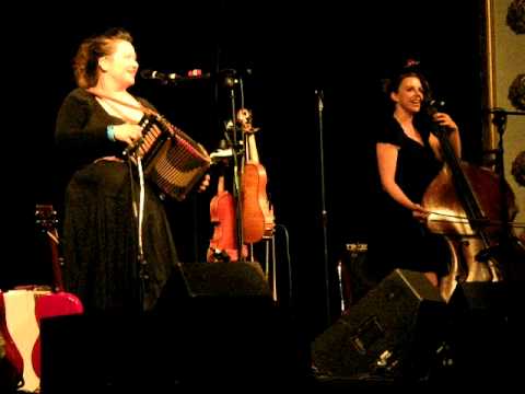 eliza carthy "little big man" 4 june pontardawe