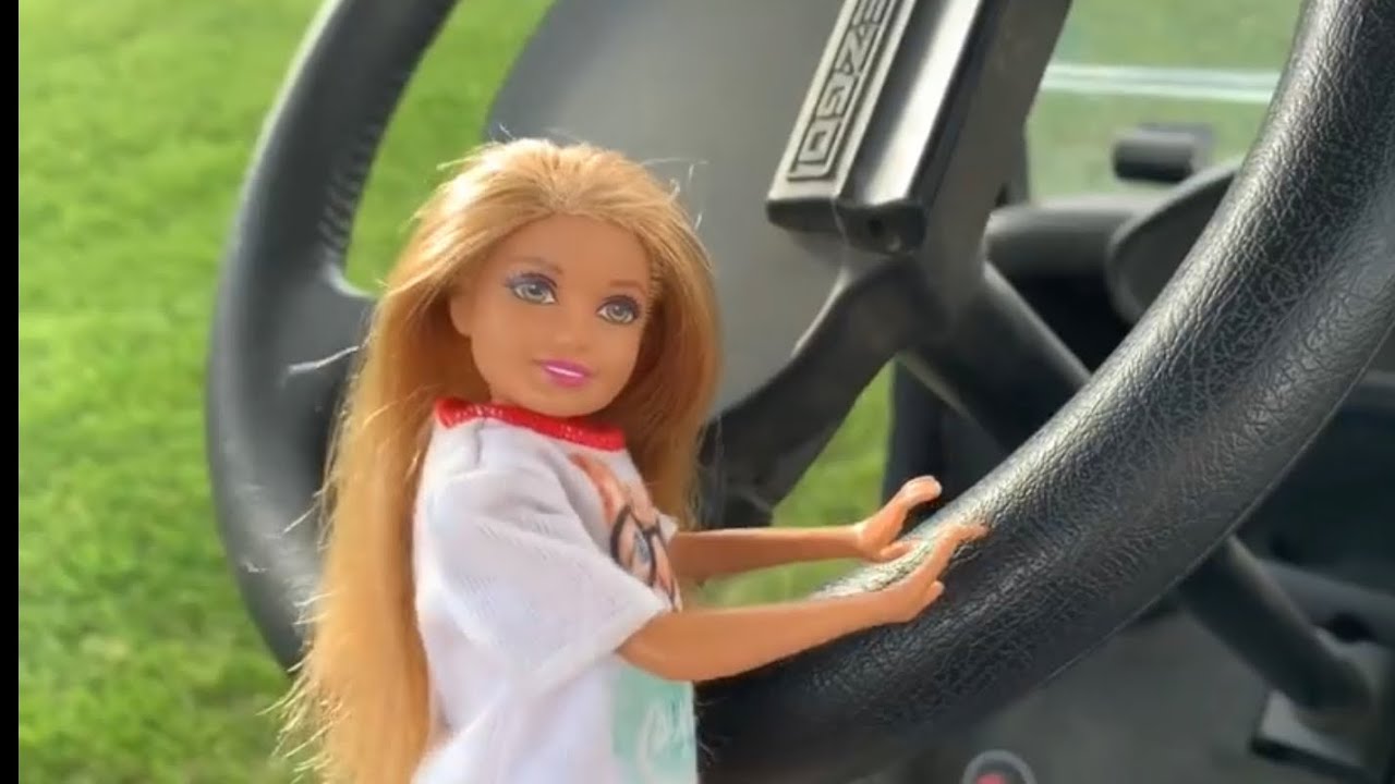 Barbie- Golf Cart Surprise
