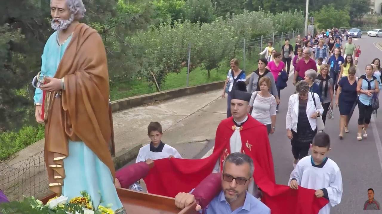 Ilbono - Suggestiva processione di 