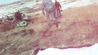 похороны  часть 2(Извините за отсутствие навыков и аппаратуры. .. часть видео с похорон бездомного инвалида из числа сирот,..., 2013-11-09T18:58:48.000Z)