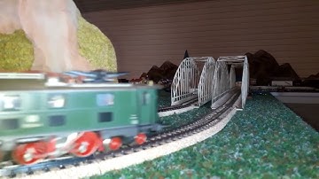 Märklin analog -Teil 11- Der Anlagenbau macht Fortschritte und neue Loks 3329 und 3366
