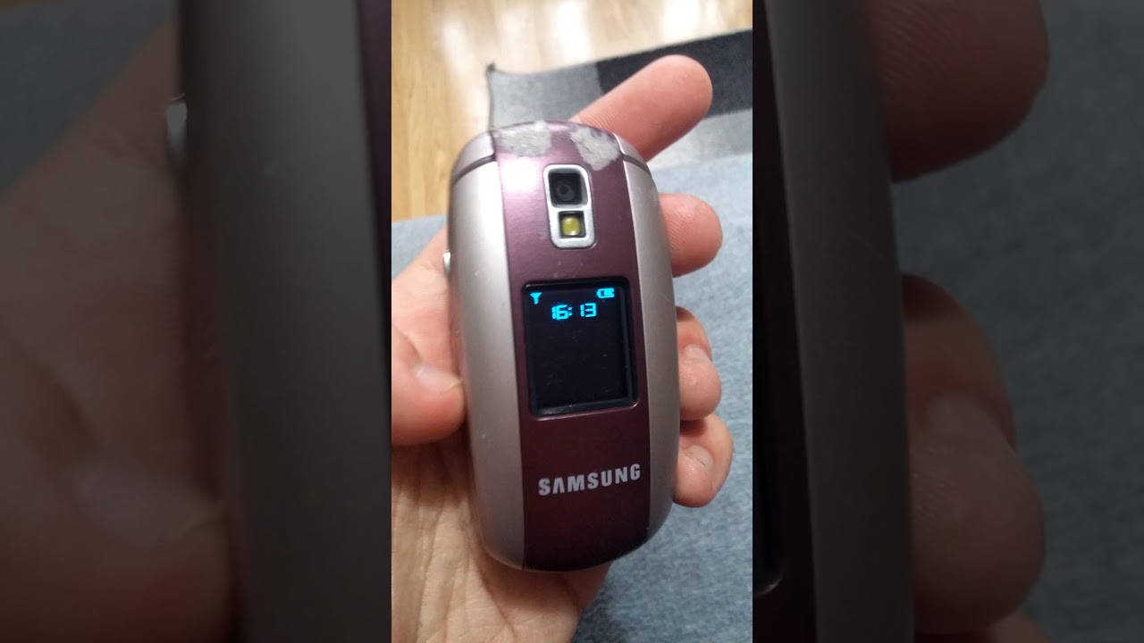 Samsung SGH-E530 - Startup & Shutdown (2 variants and external display)