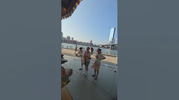 Brooklyn Bridge Carousel Shorts 