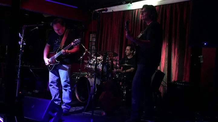 Evil Ways on guitar by John Jerdak