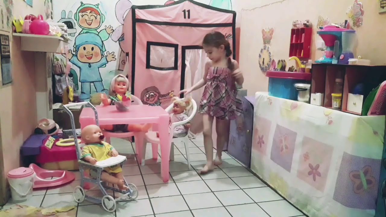 Rotina da tarde das minhas bonecas / My doll's afternoon routine. - YouTube