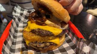 Burger Junkie or Saint John Launceston Craft Beer? Why not both 😬😋