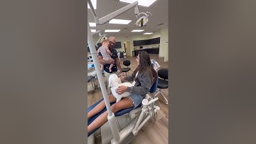 Join @averycyrus23  on her journey to look and feel good with Invisalign treatment 😁