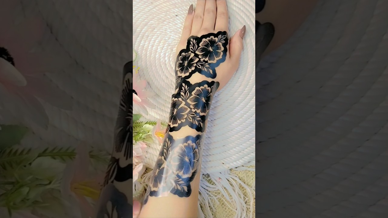 Beautiful sticker mehndi design #shorts