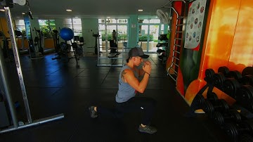 Afundo alternando as pernas com salto