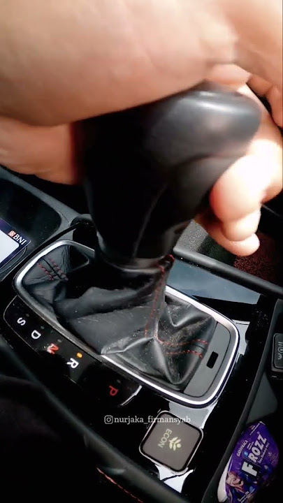 DON'T JUST PRESS ‼️ How to move the transmission lever on a Honda automatic car. Automatic car tu...