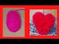 Como hacer un pompom de lana en forma de corazón. Ideas para llaveros, bolsa. Manualidades fáciles.